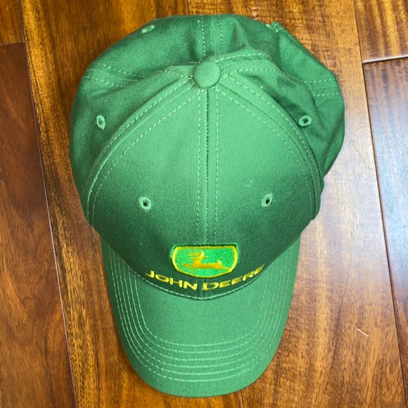 GUC Child’s OS, John Deere Green Logo Adjustable Baseball Cap with writing - Picture 4 of 15